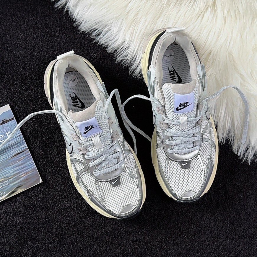 <快速出貨>Nike V2K Run Runtekk "Summit White Metallic Silver" 白銀 運動跑鞋 女鞋