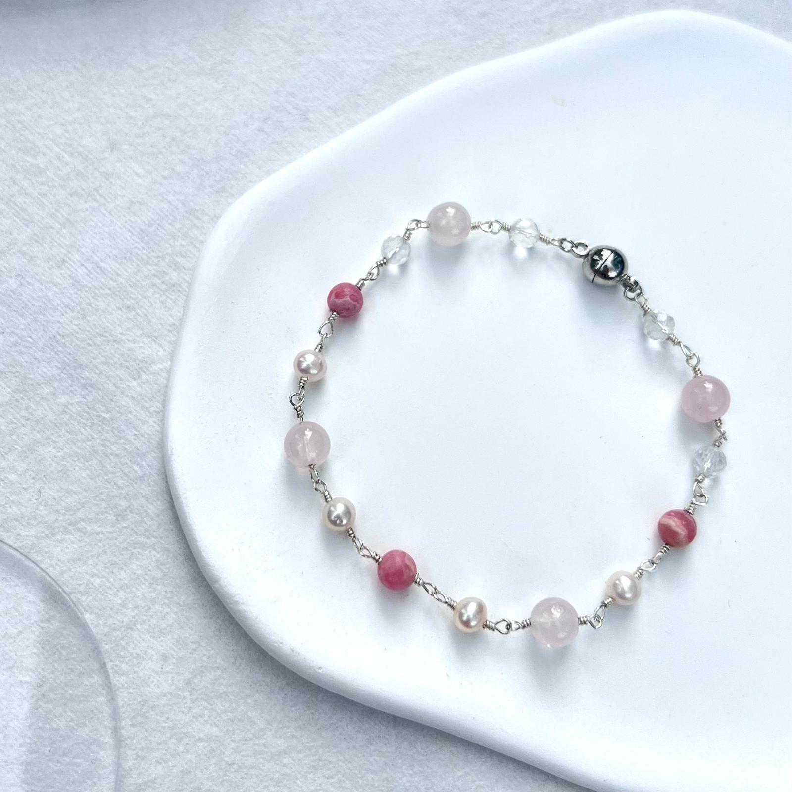 RABBIT BOUQUET天然石手作水晶手鏈-Rose Harmony