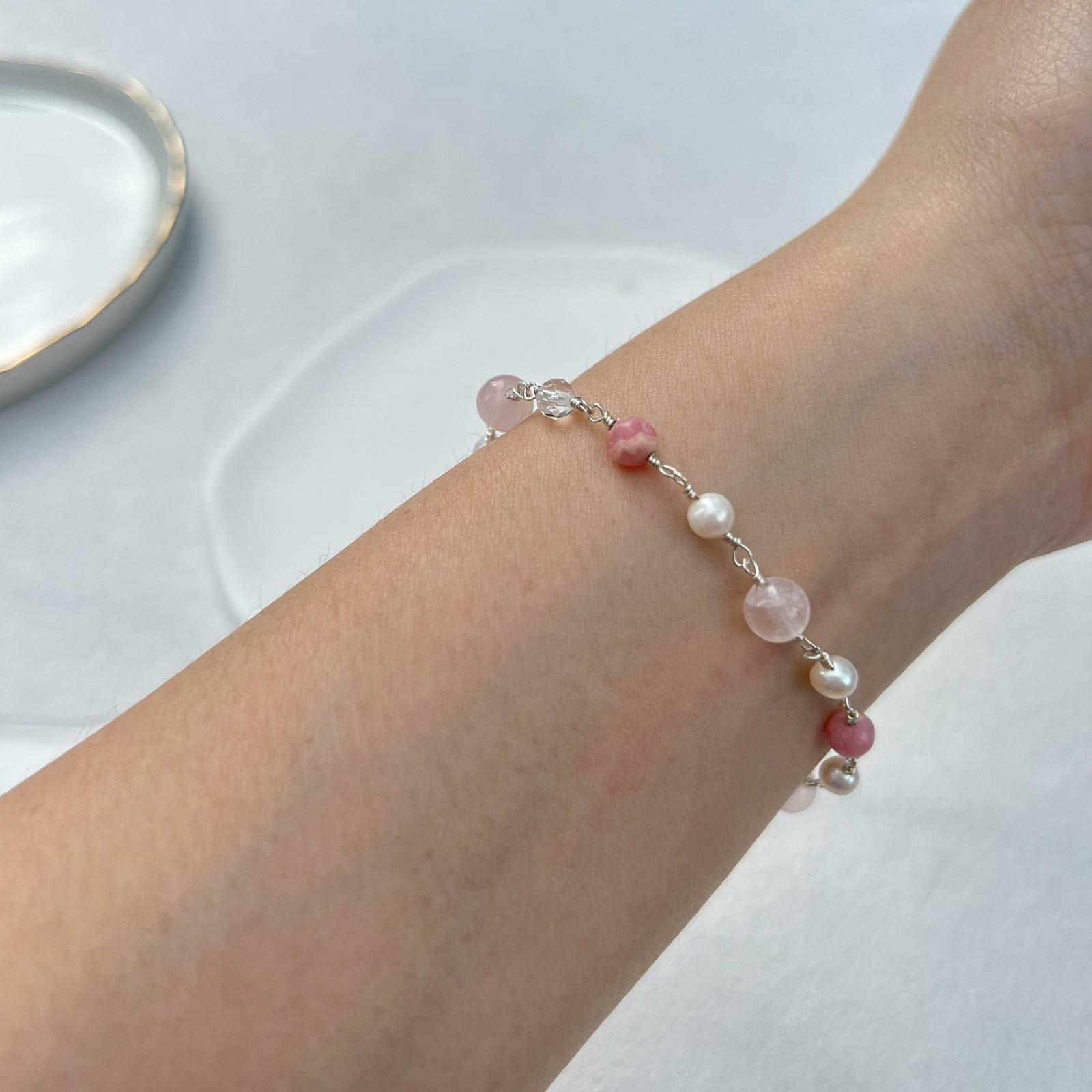 RABBIT BOUQUET天然石手作水晶手鏈-Rose Harmony