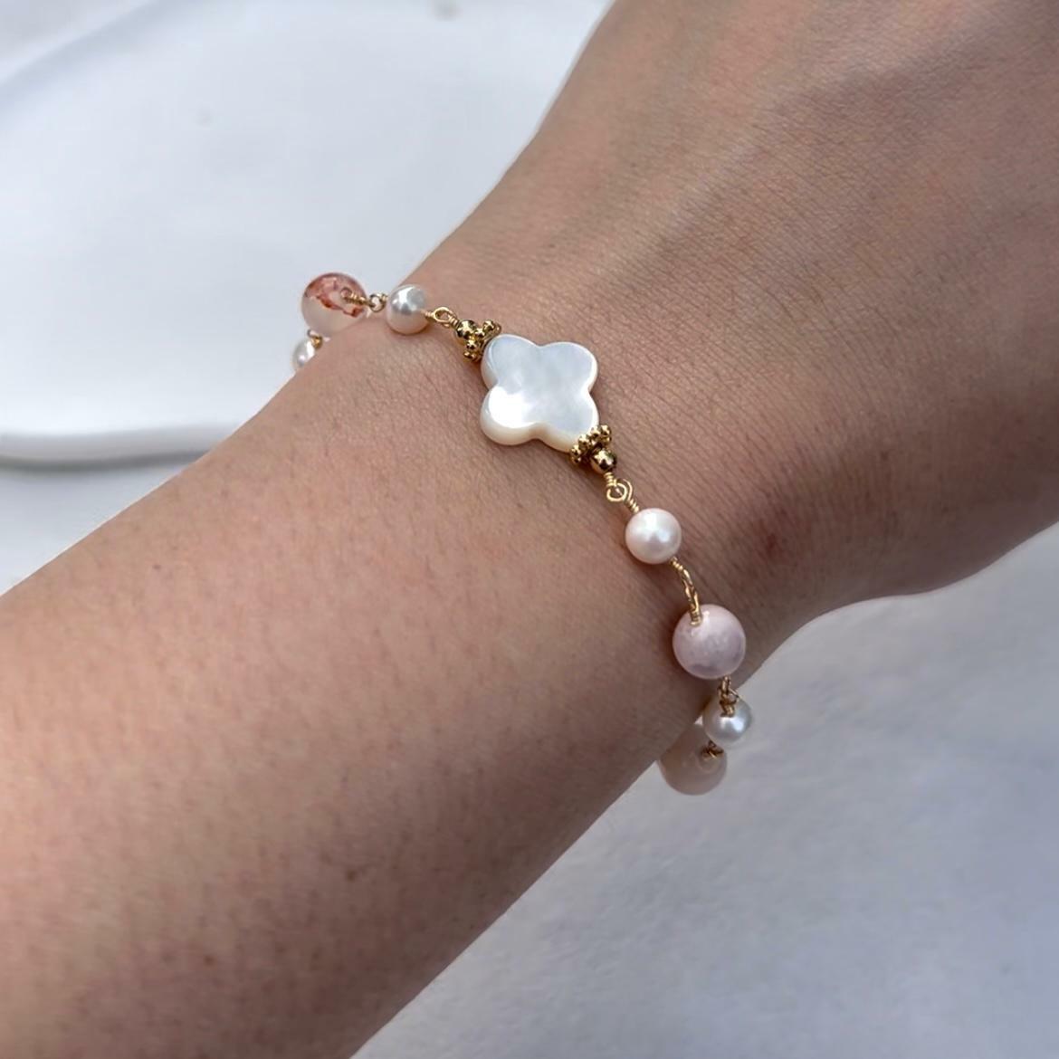 RABBIT BOUQUET天然石手作水晶手鏈-Blossom Pearl