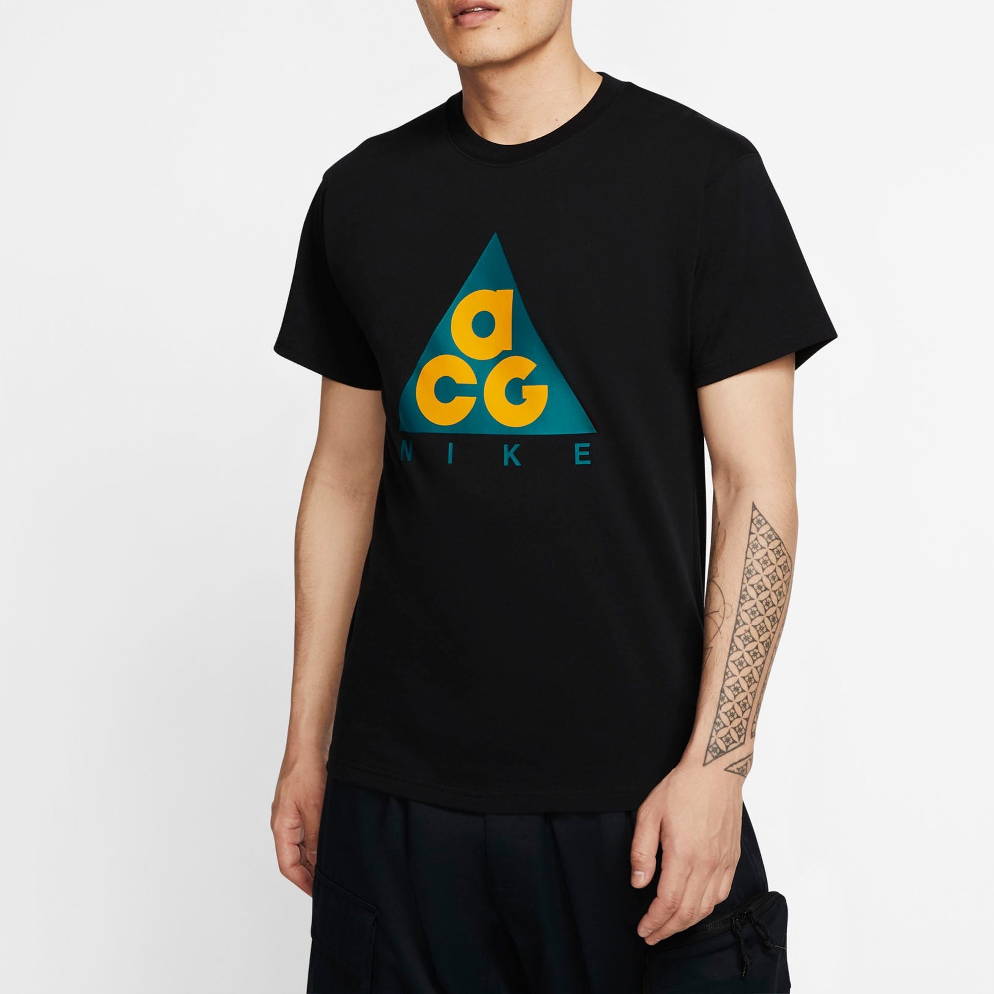 特價現貨┃NIKE ACG Giant Logo T-shirt  黑色