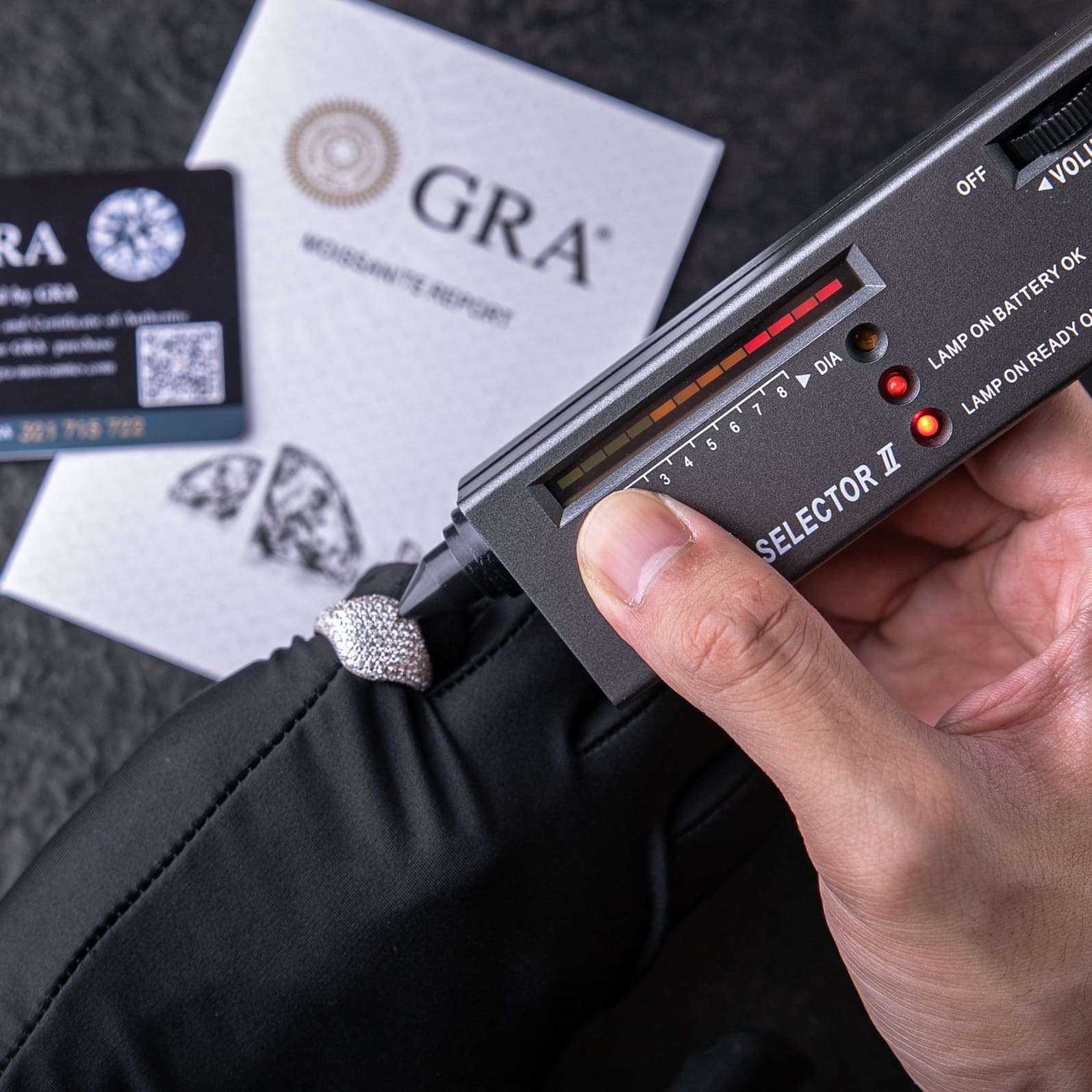 925純銀莫桑石經典圓盤滿鑲戒指