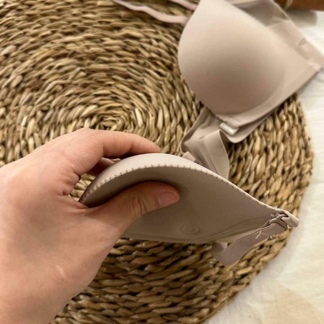 AS160 無痕前扣胸圍 (另配幼帶可替換)