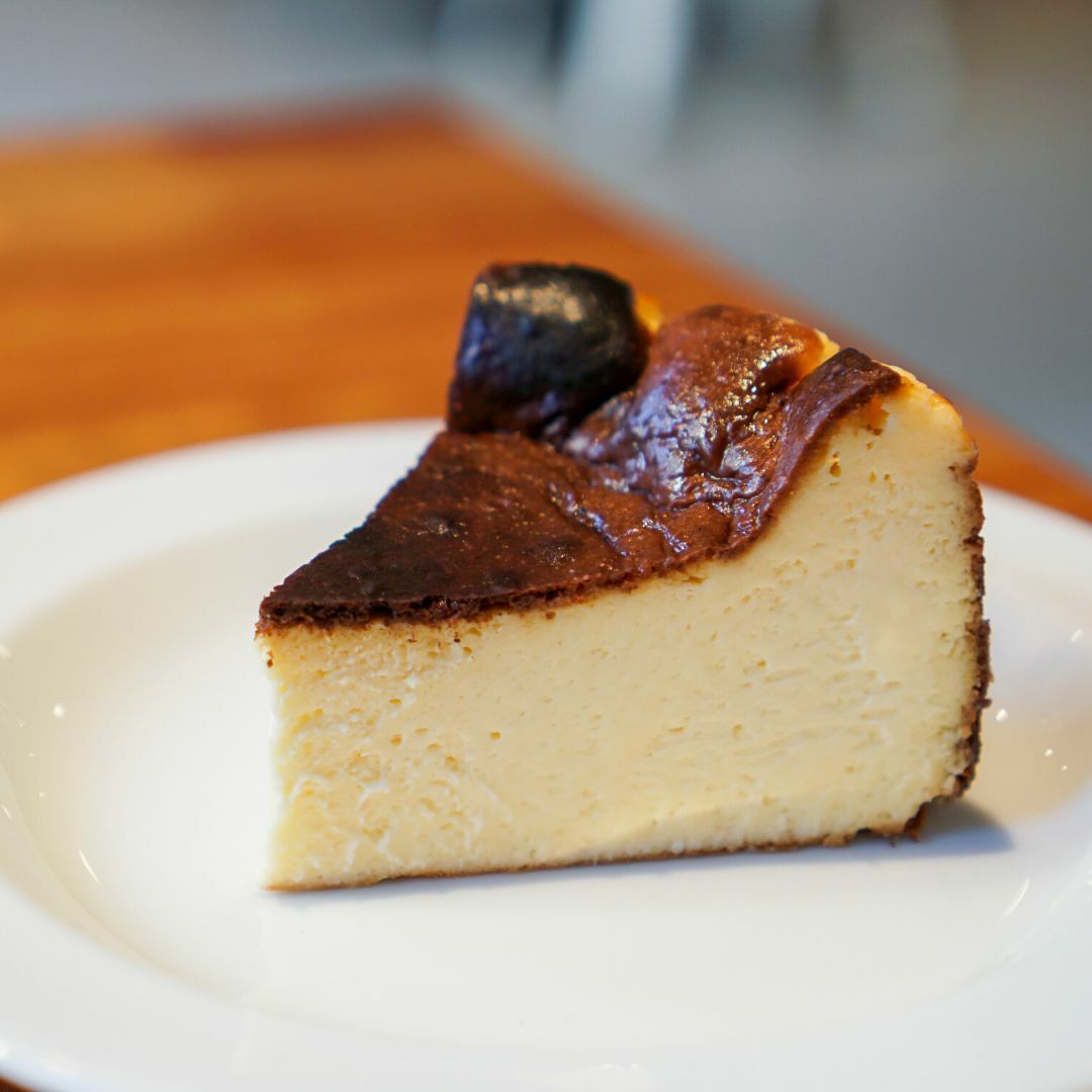 巴斯克乳酪蛋糕切片