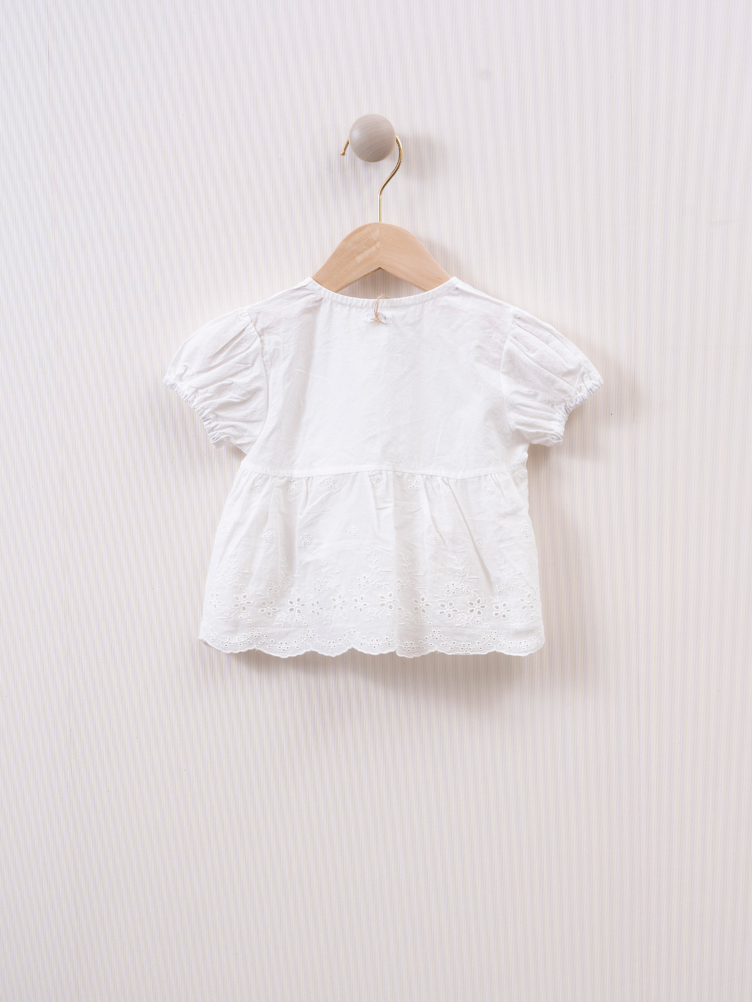 mila's 刺繡短袖恤衫