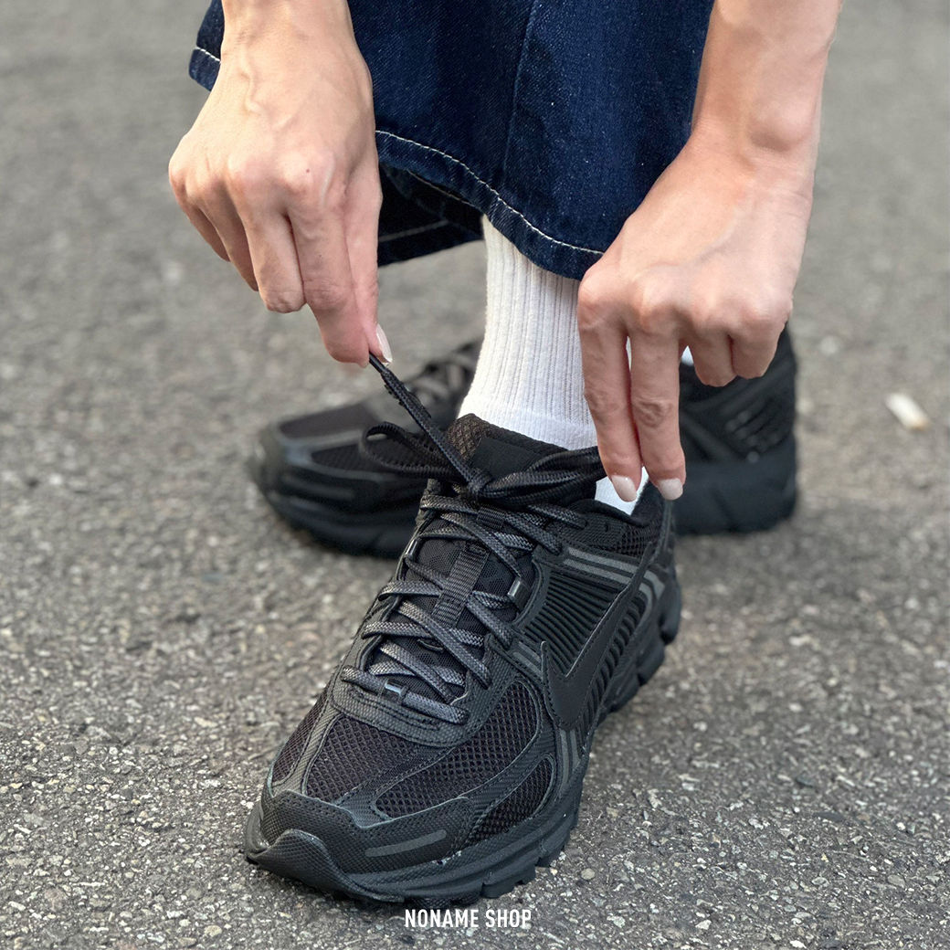 NIKE ZOOM VOMERO 5 復古 運動鞋 純黑戰士 (GS/大童)