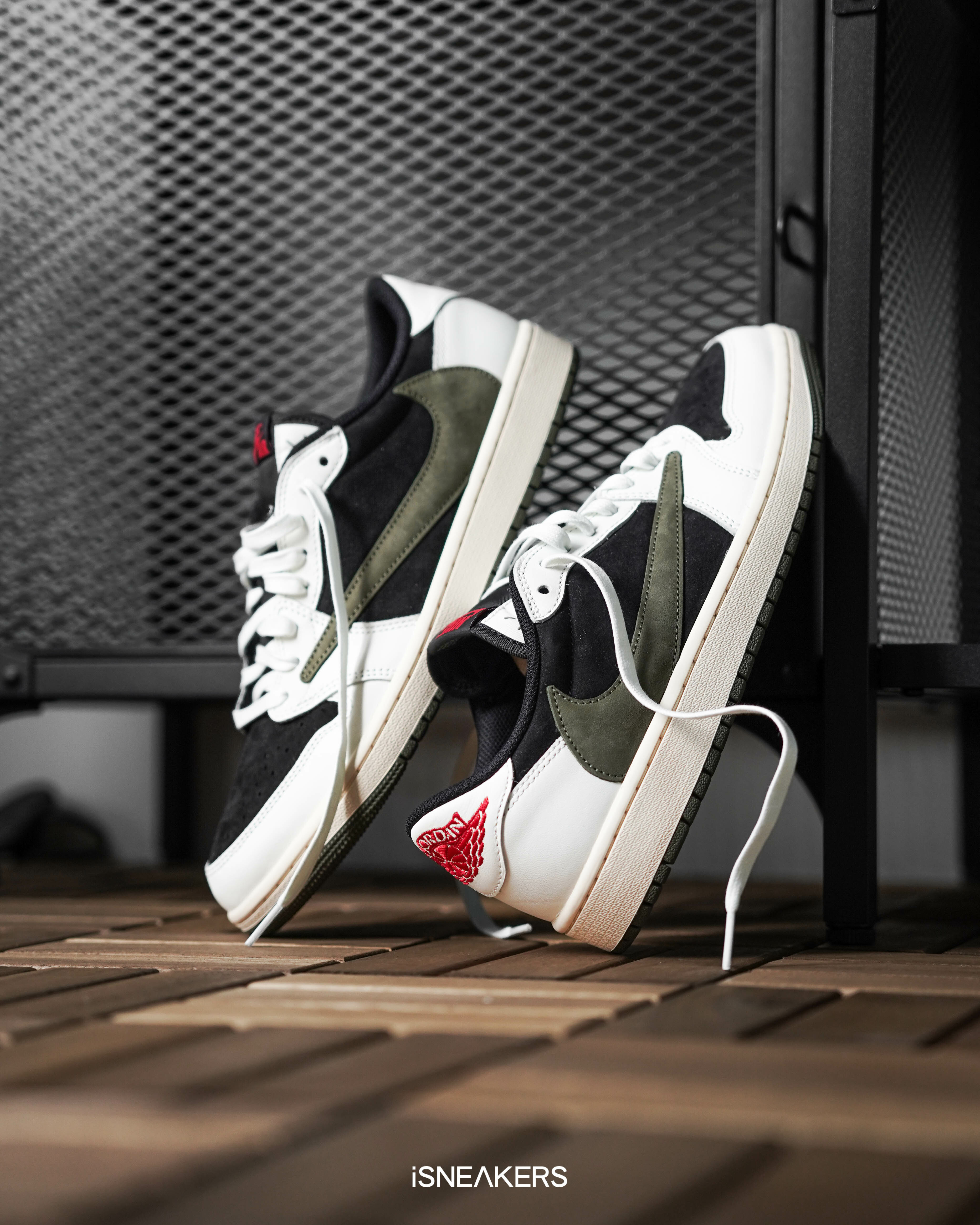iSNEAKERS｜Travis Scott x Air Jordan 1 Low "Olive" 橄欖綠倒鉤 DZ4137-106
