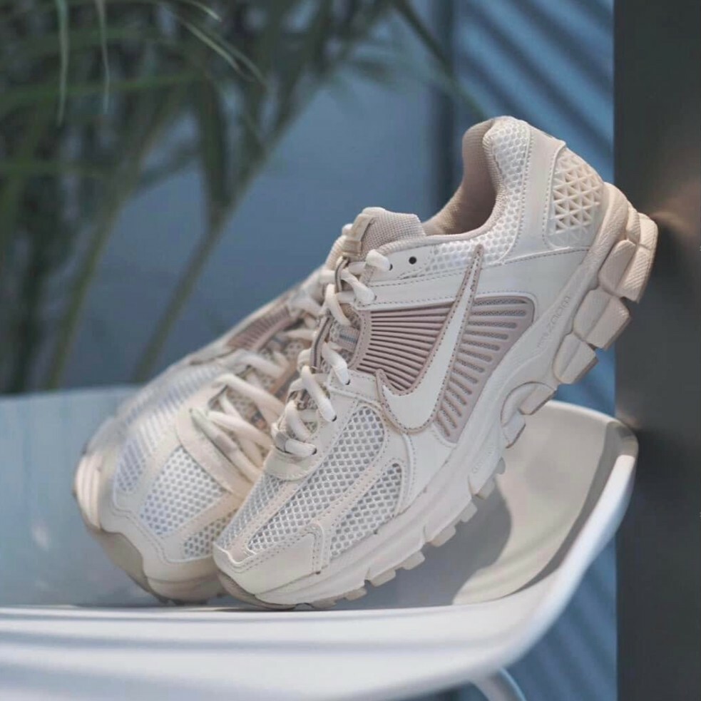 Nike Air Zoom Vomero 5 奶茶 奶咖 老爹鞋 杏仁奶茶 慢跑鞋 女鞋
