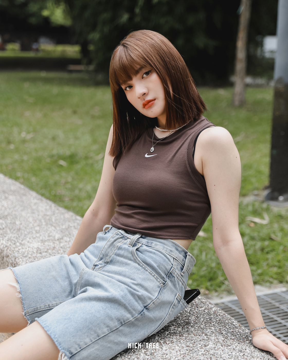 **特價商品售出不退換**女款 NIKE NSW TANK 米白 黑 咖啡 刺繡小LOGO 羅紋 削肩 下擺圓弧 短版 背心【FB8280】