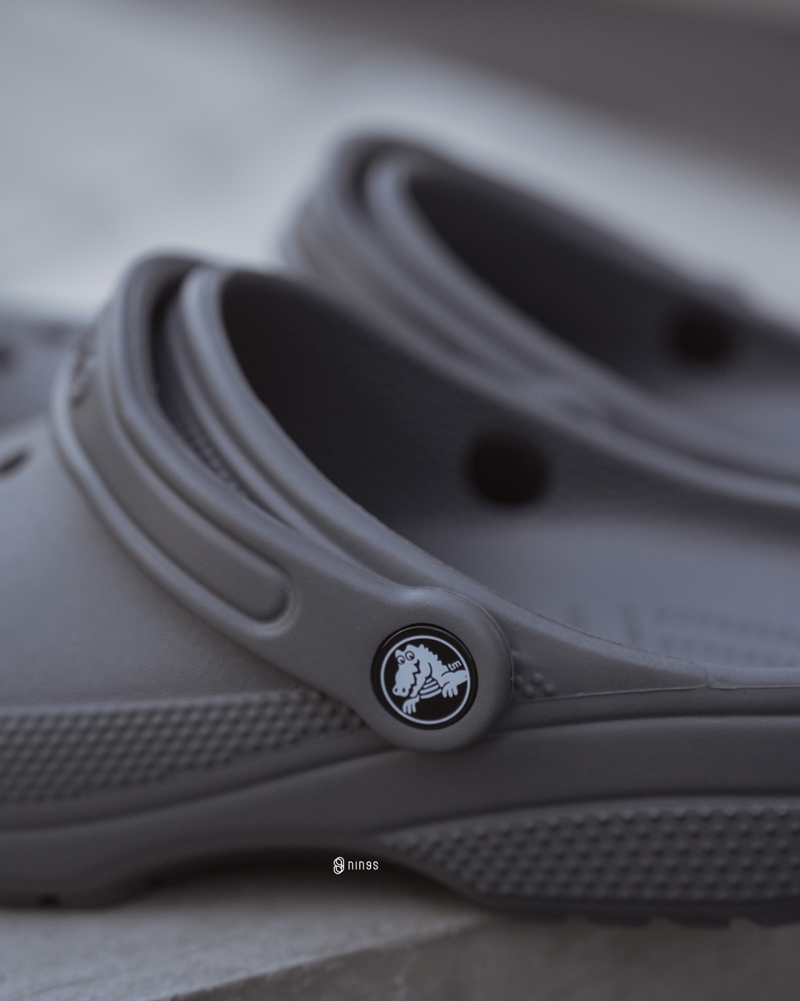 【現貨】CROCS CLASSIC CLOG 平底洞洞鞋 黑 100010DA