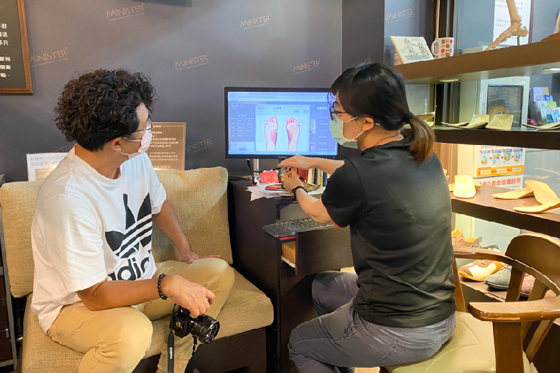 【阿春仔in 台南．看世界】自己的鞋子自己做，走進真實的MIT生產線，看見鞋業的過去與未來