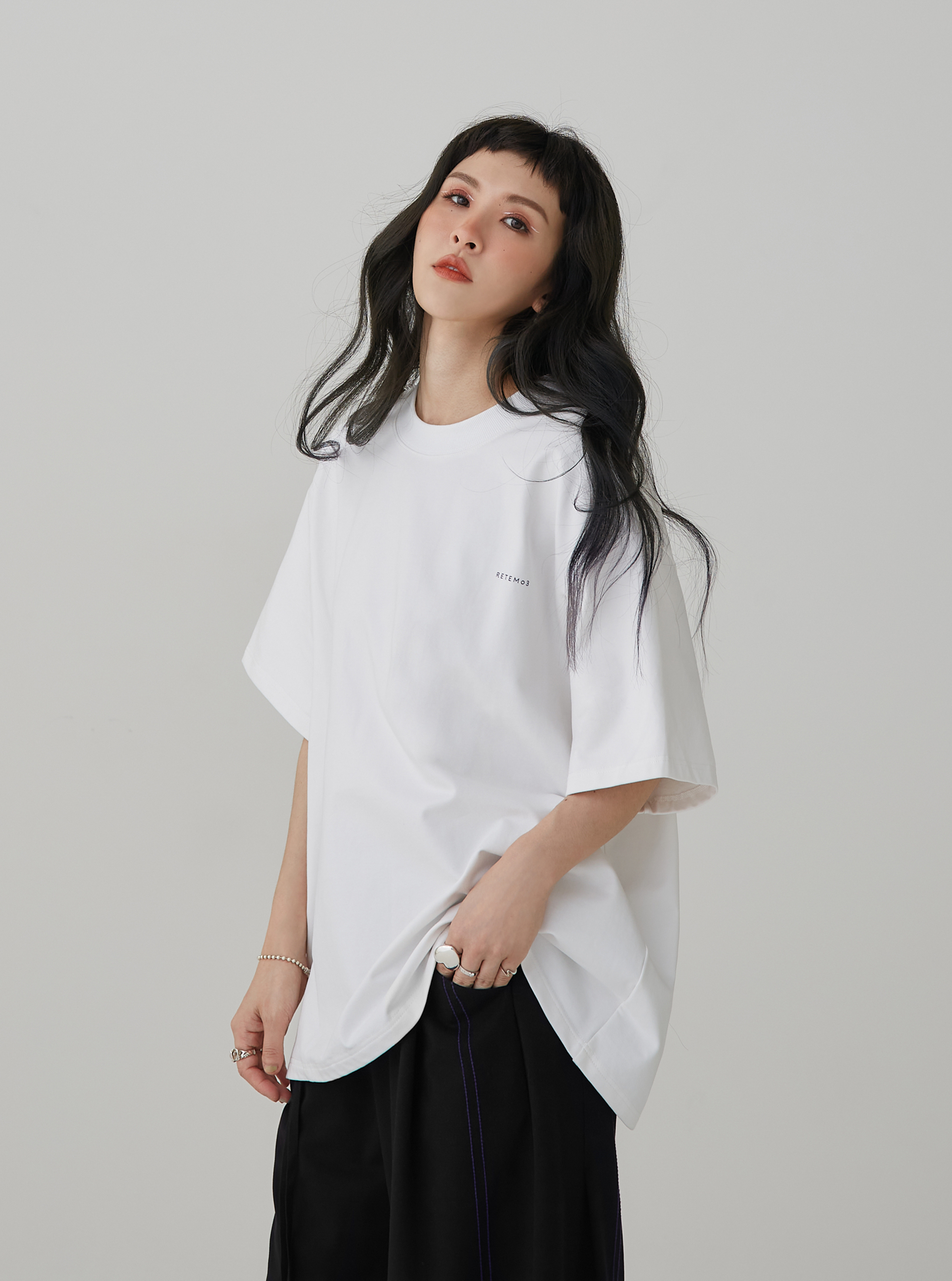 RETEM03 Club Logo Tee | Mozzarella