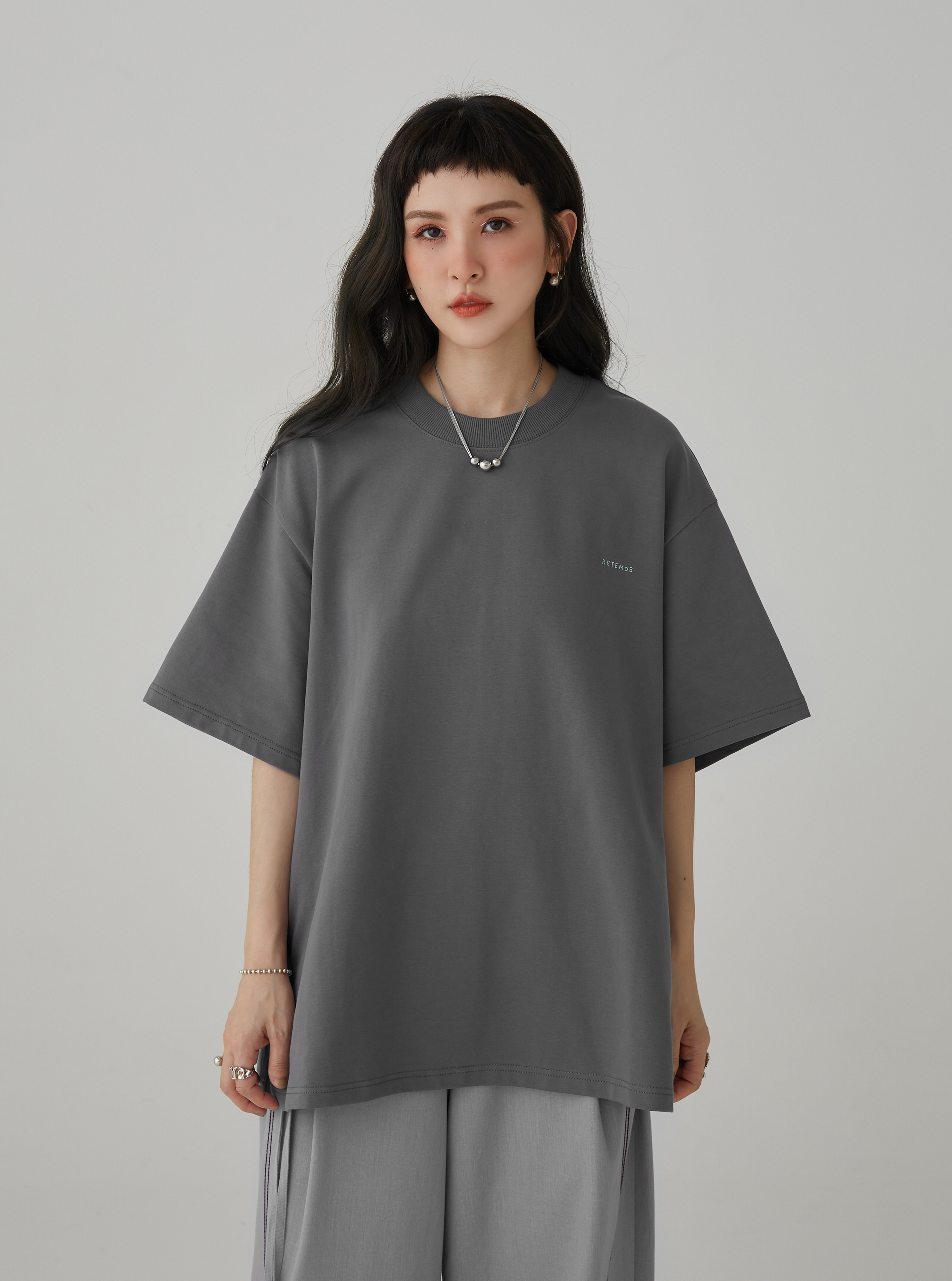 RETEM03 Club Logo Tee | Graphite