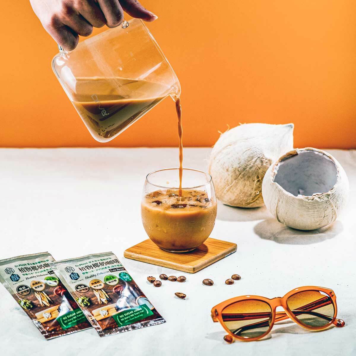 【限定免運優惠】無甜椰奶咖啡18包 (夾鏈袋裝) 全新無甜口味無添加甜菊，增進代謝依然保留拿鐵咖啡的香醇口感，獻給愛好健康養生的妳。