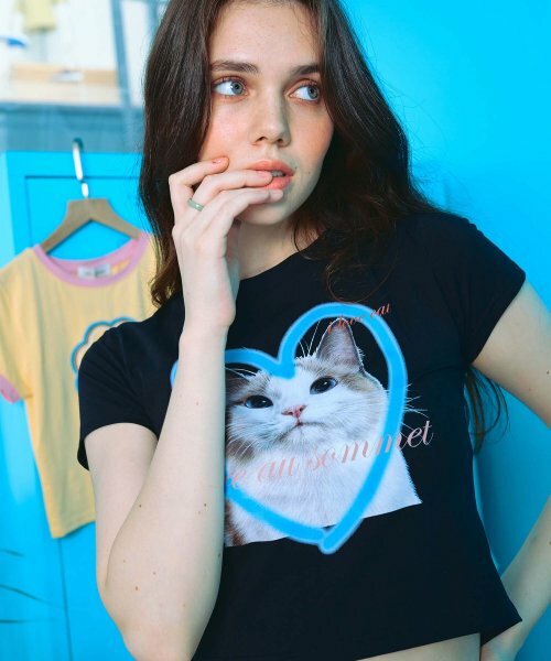 ETRE AU SOMMET☆HEART CAT FACE HALF TEE Heart Cat Face Half T-shirt (Sky Blue) - ÊTRE AU SOMMET