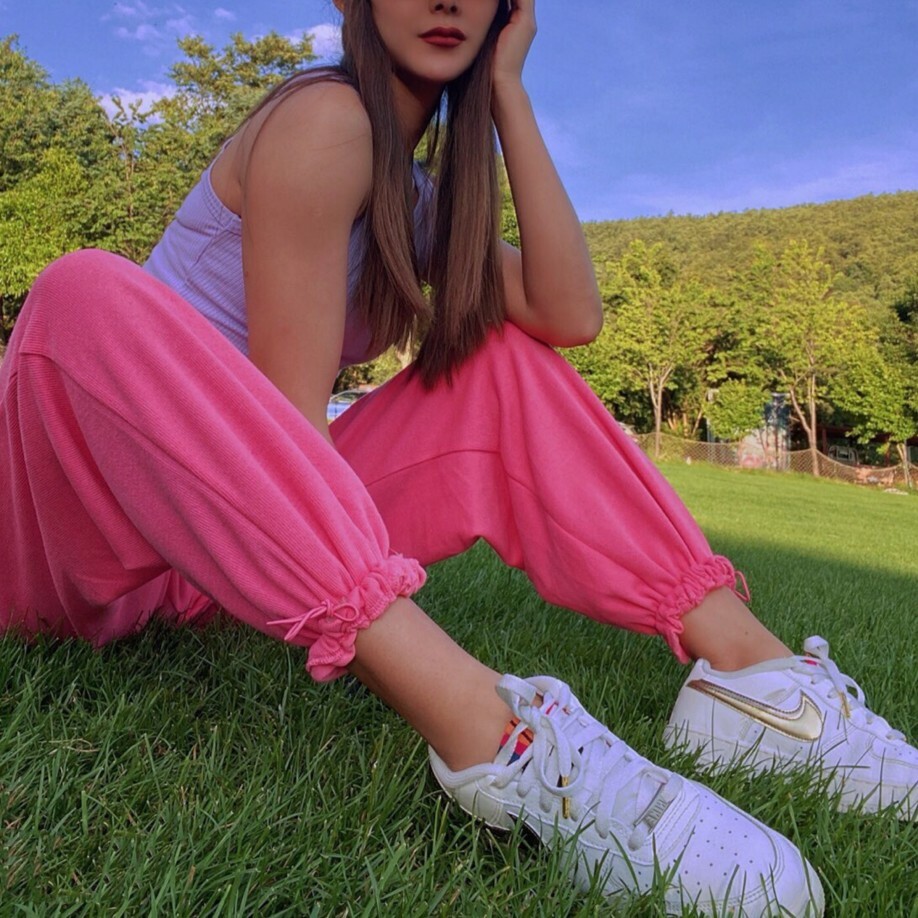 <快速出貨>Nike Air Force 1 Low GS 全白雙勾 獎盃 彩帶 休閒鞋 女鞋