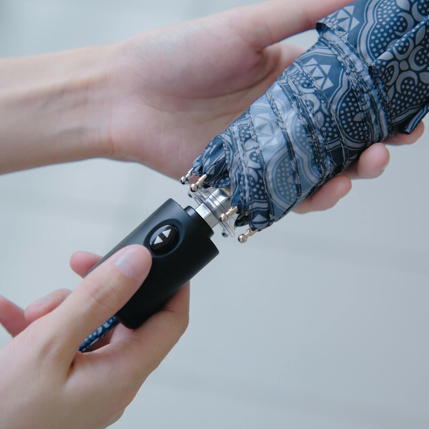 印花樂XOMBRA聯名雨傘