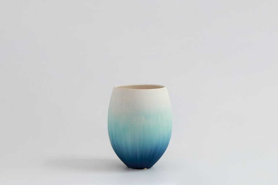 +g 岩崎龍二-冰綠色+漸層紫花器