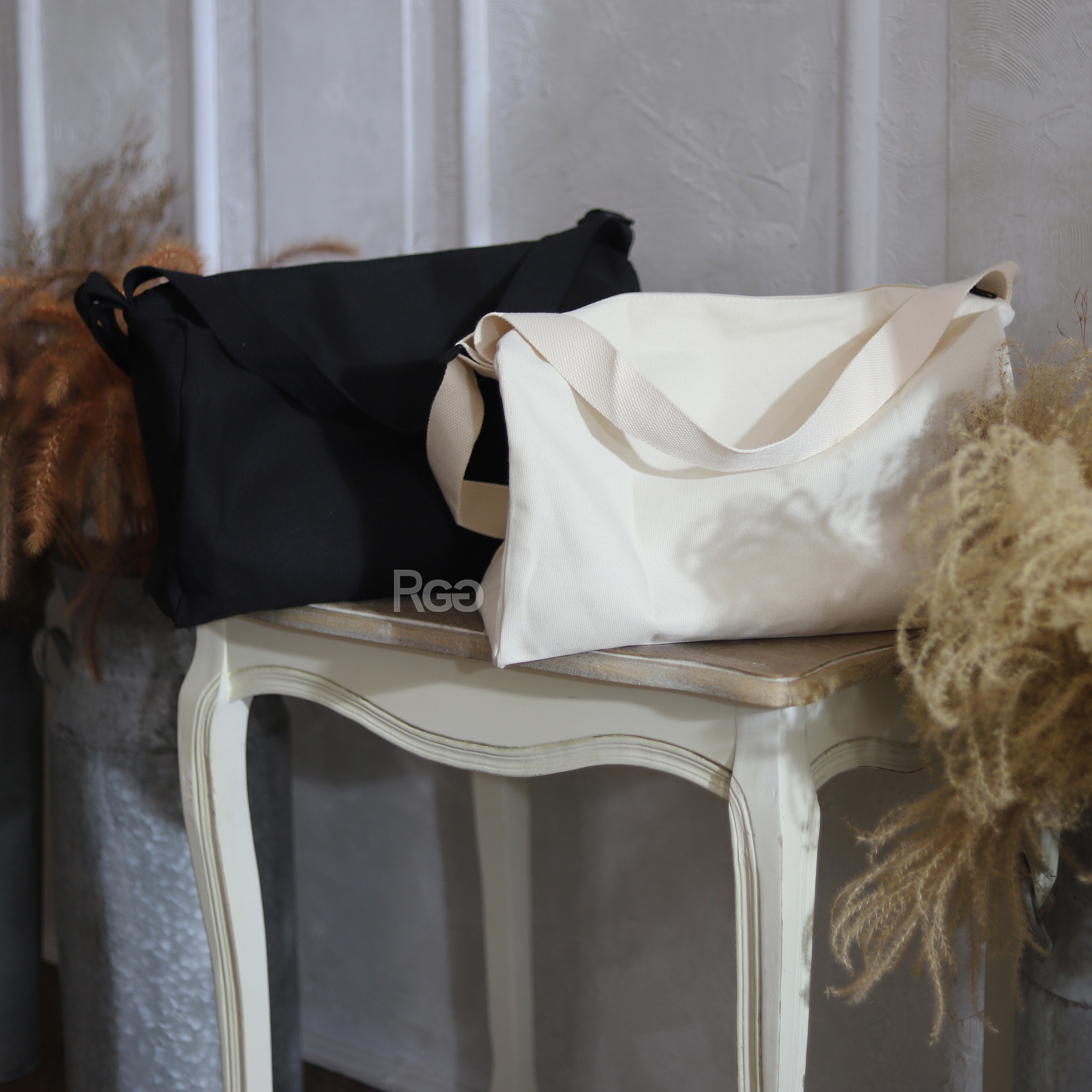 日系基本款簡約側背大容量帆布包