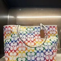 [S] COACH C4181 RAINBOW SIGNATURE CITY TOTE,SV/CHALK MULTI, 195031932830 (SCO424)