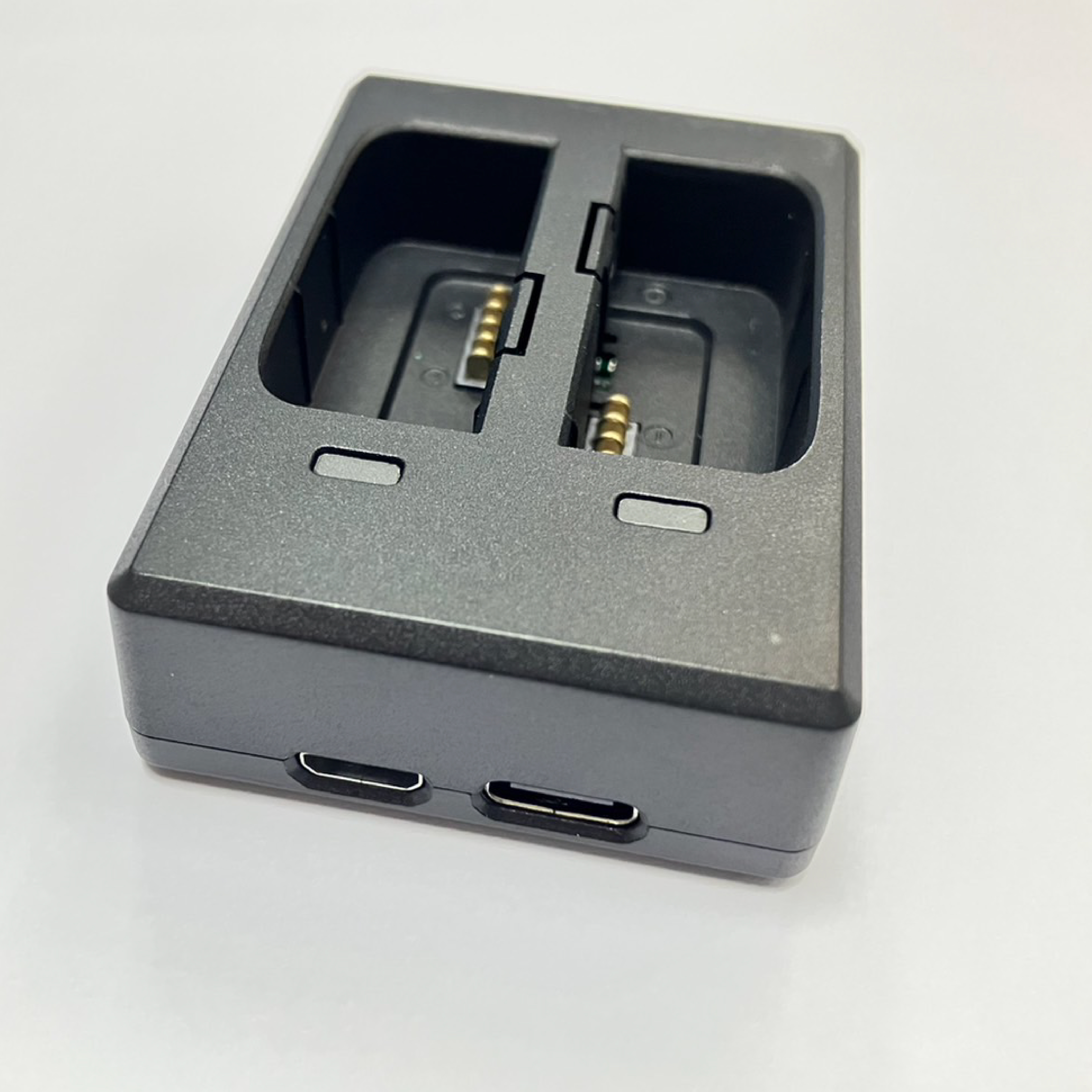 C300 雙電池座充