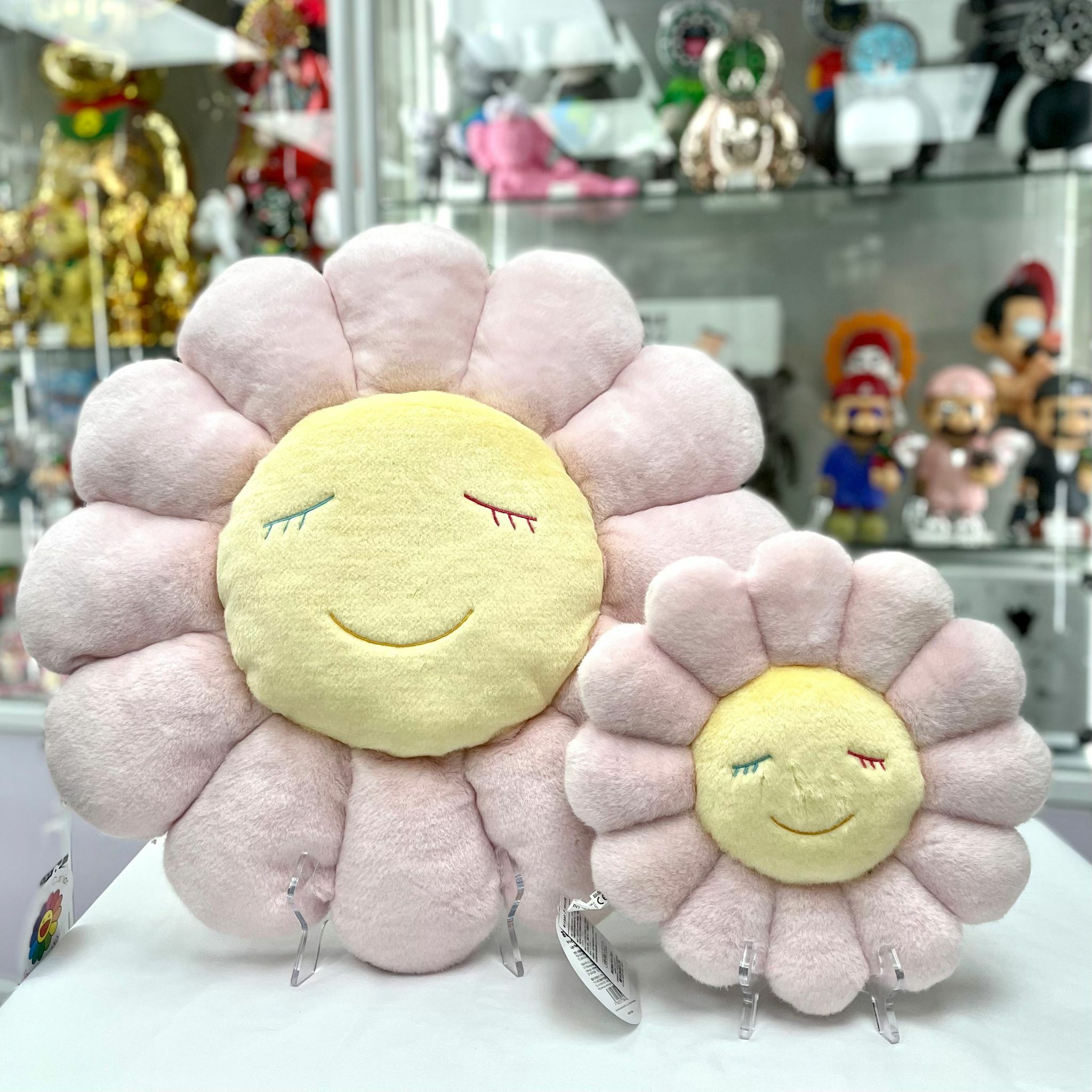 30cm / 60cm Takashi Murakami Flower Cushion (Light Pink)