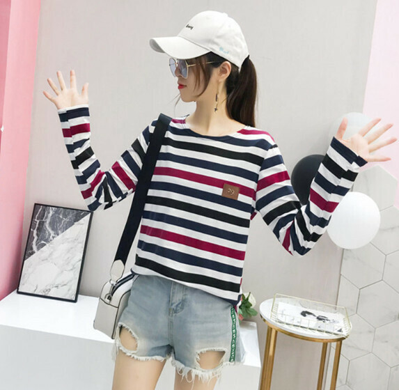 Striped long-sleeved T-shirt