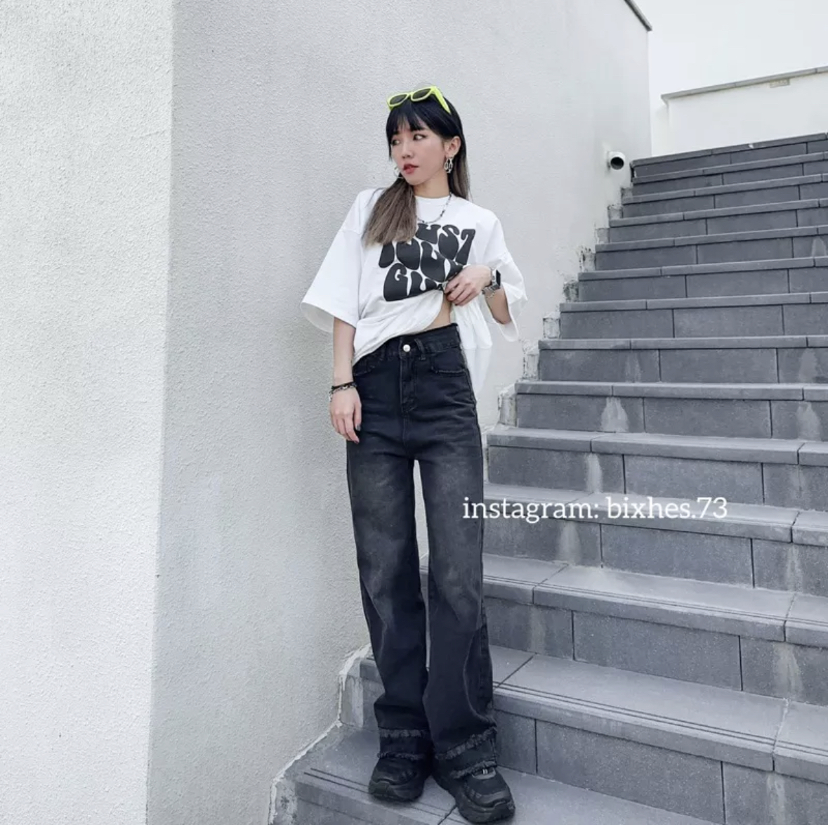 TRUST發泡字寬鬆短T(A00008)