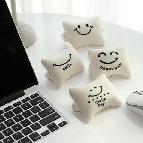 《2796》可愛微笑手腕小枕頭