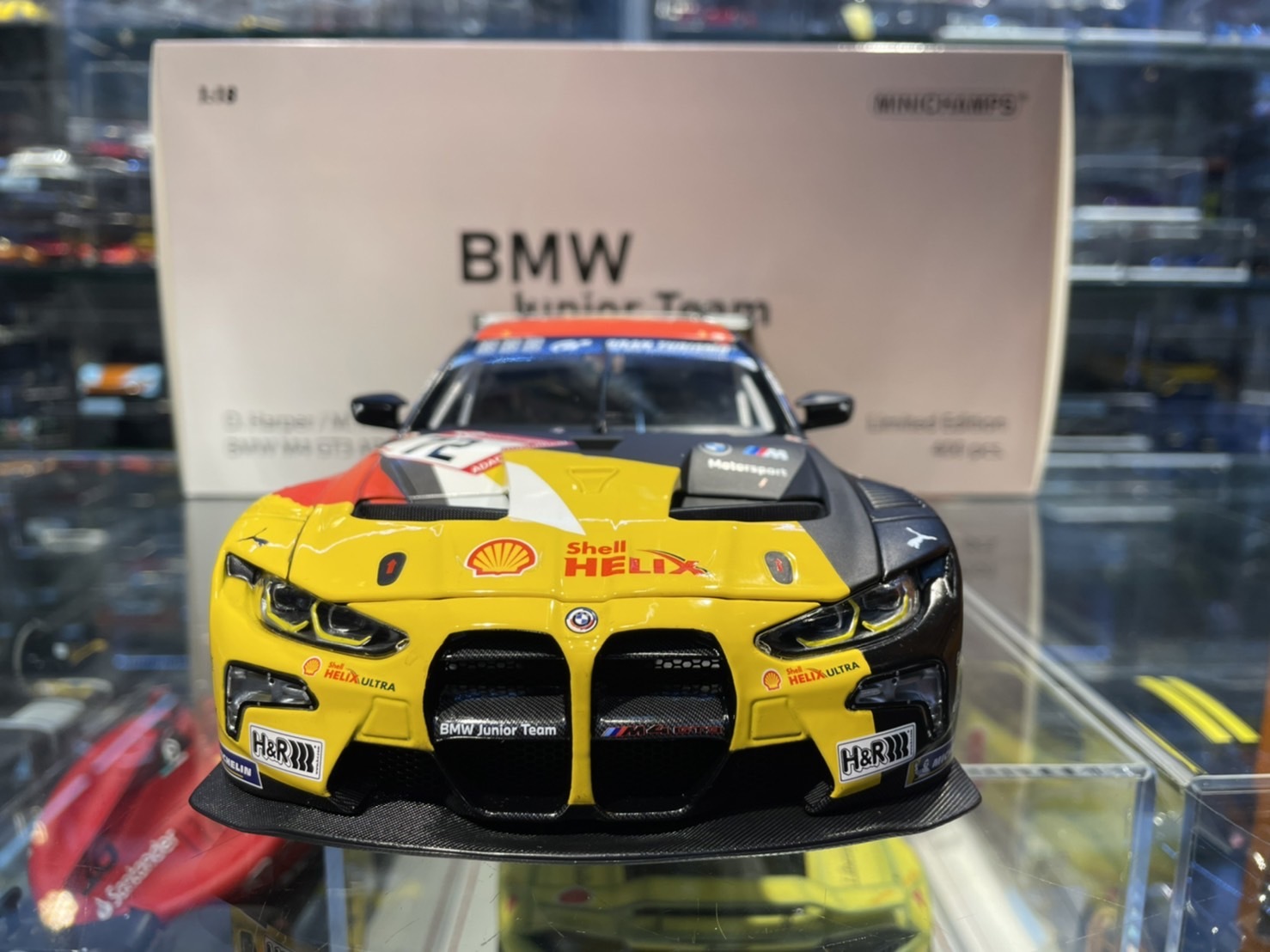 MINICHAMPS BMW M4 GT3 BMW Junior Team Nurburgring 1/18