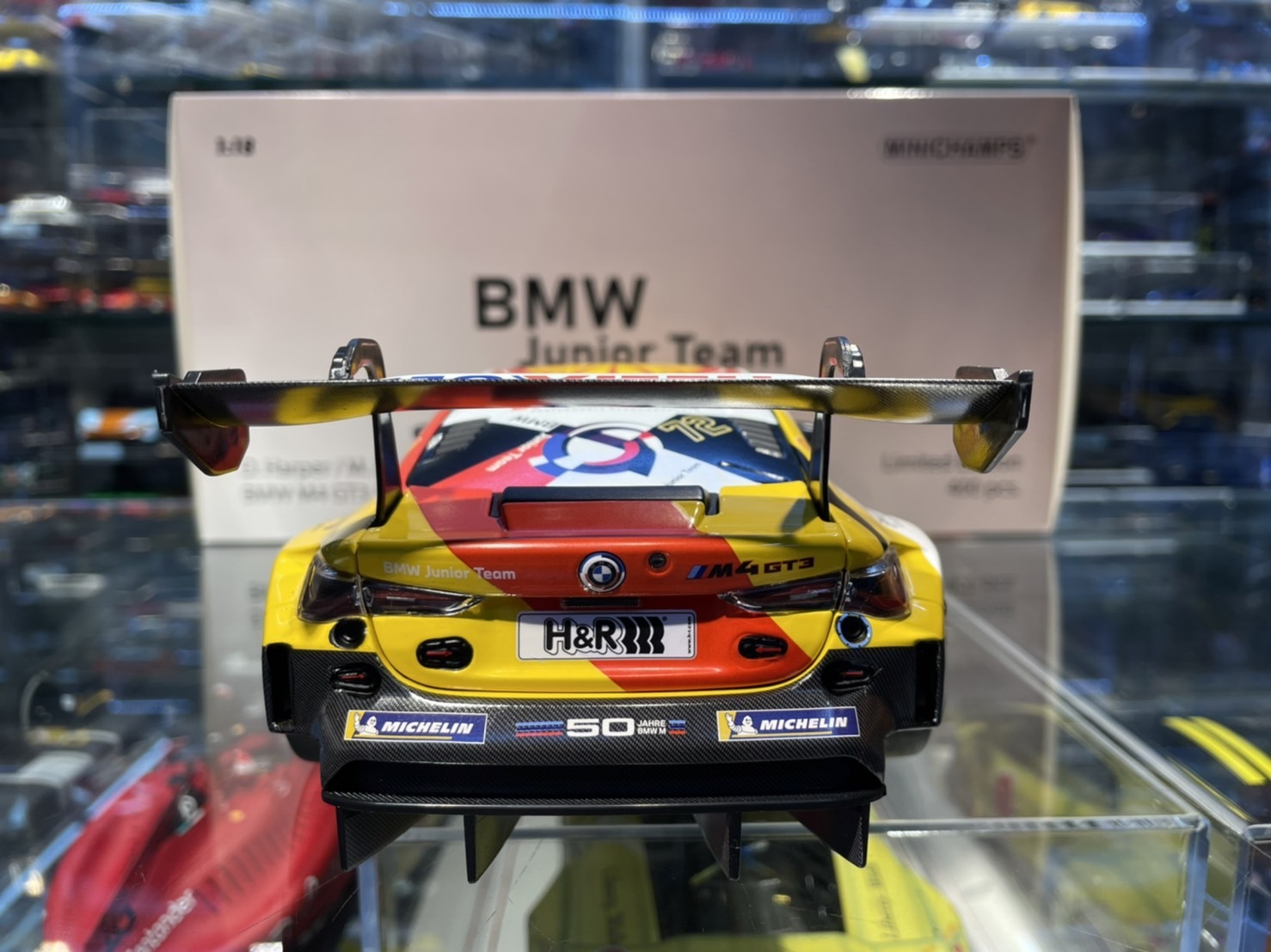 MINICHAMPS BMW M4 GT3 BMW Junior Team Nurburgring 1/18