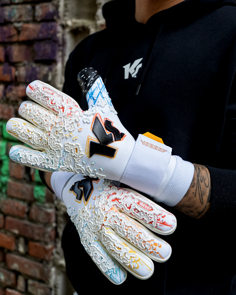 KEEPERSPORT VARAN7 HERO NC 龍門手套 白彩色 (特價貨品，不設退換)