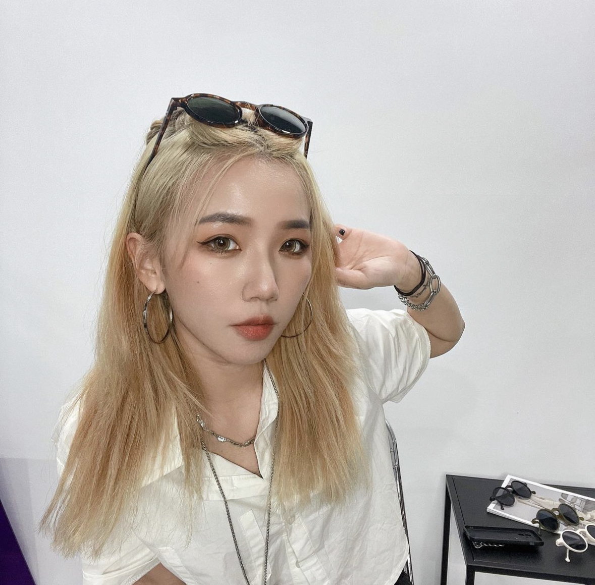 圓框膠邊墨鏡(J00010)