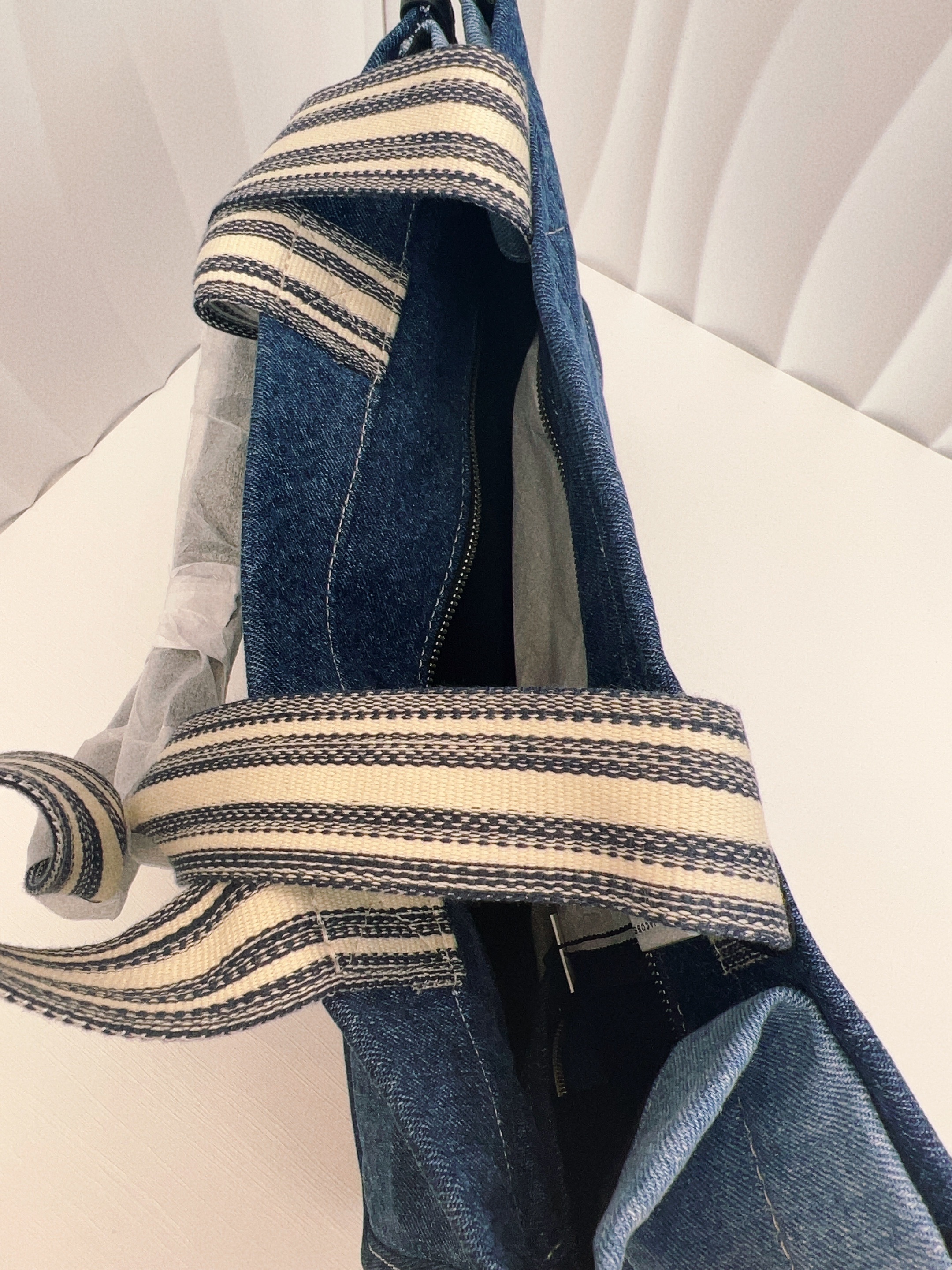 Marc Jacobs Signet Tote Small