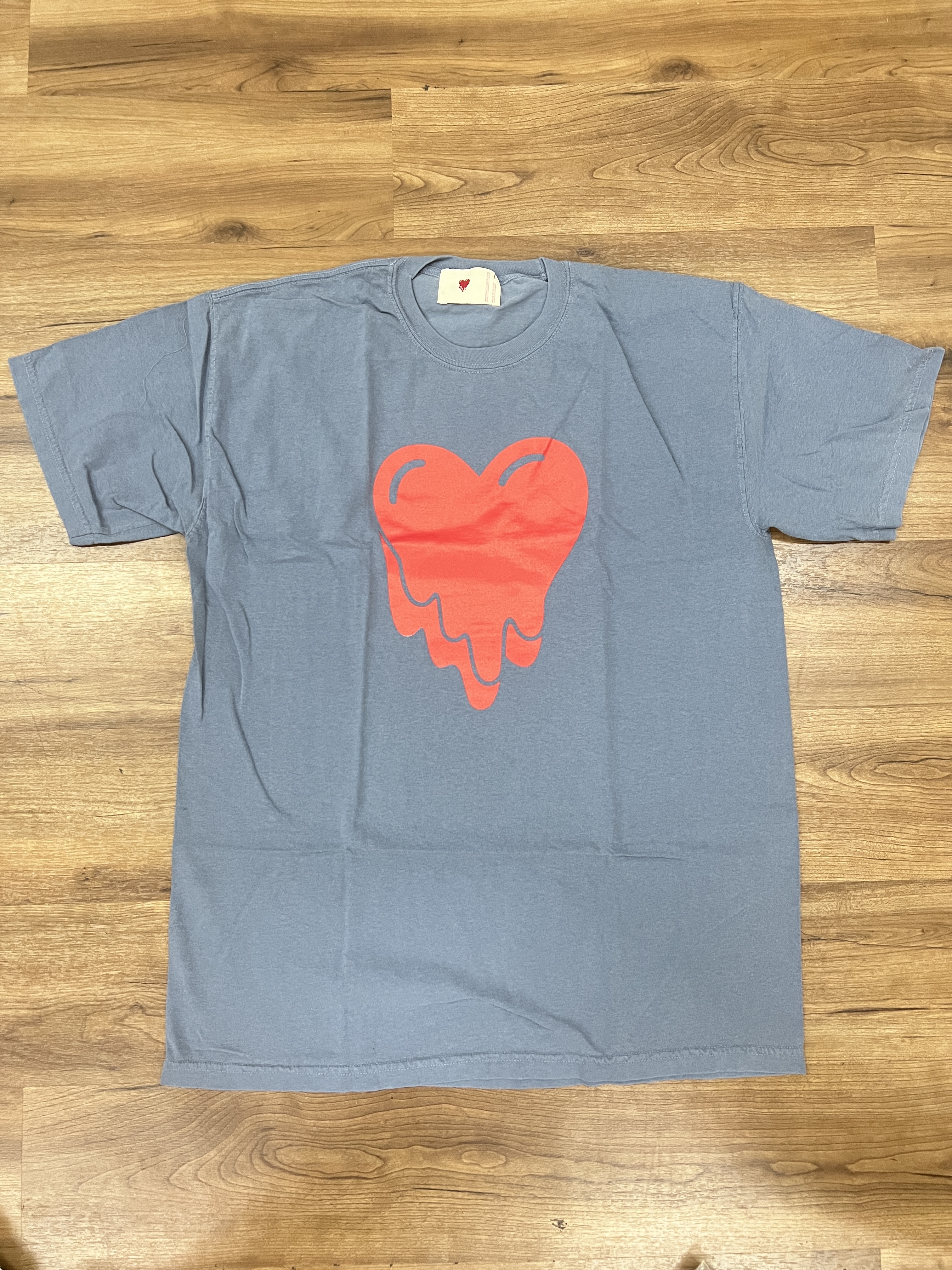 emotionally unavailable MELTING HEART TEE