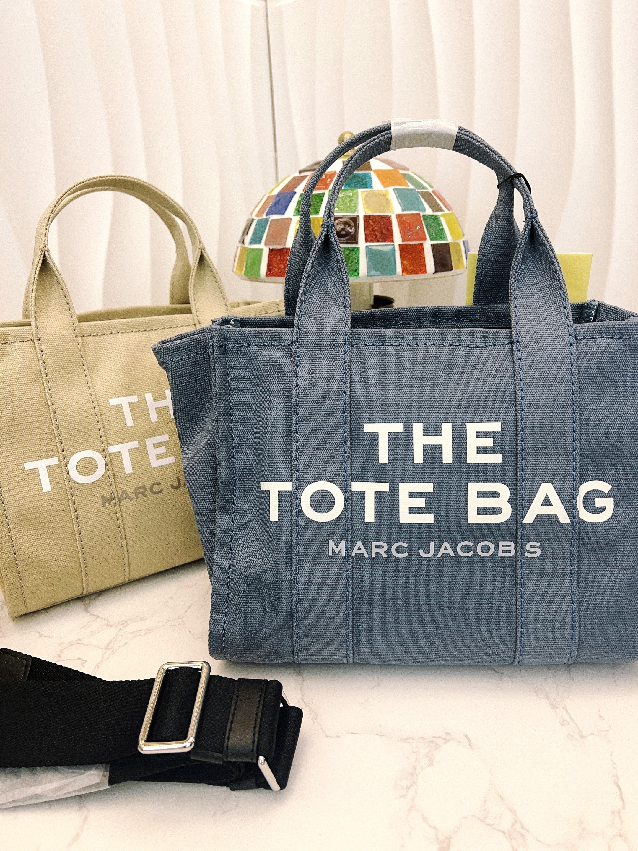 Marc Jacobs The Small Tote Bag