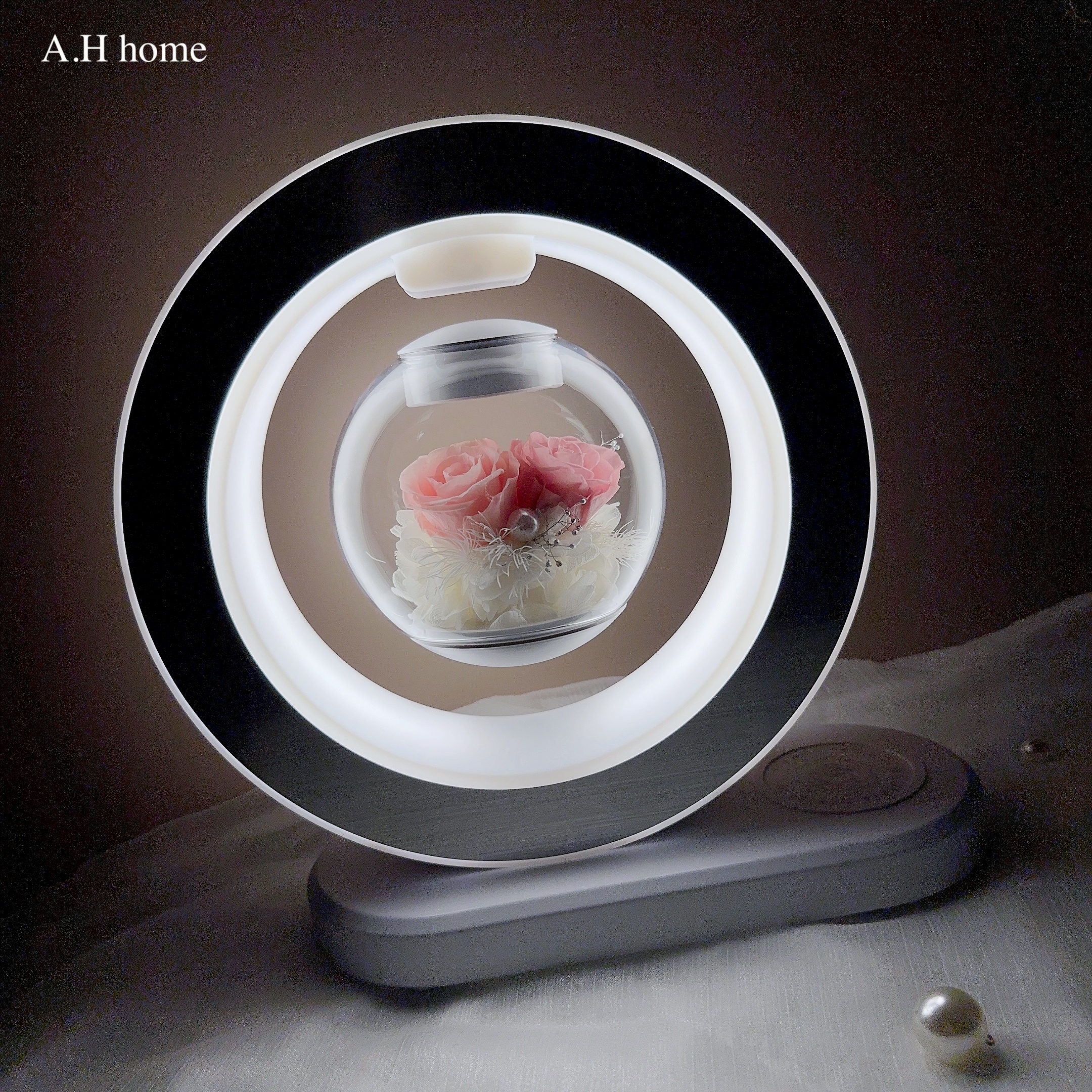 【ＡＨ809】ins懸浮永生花無線充電藍芽音響（2色）