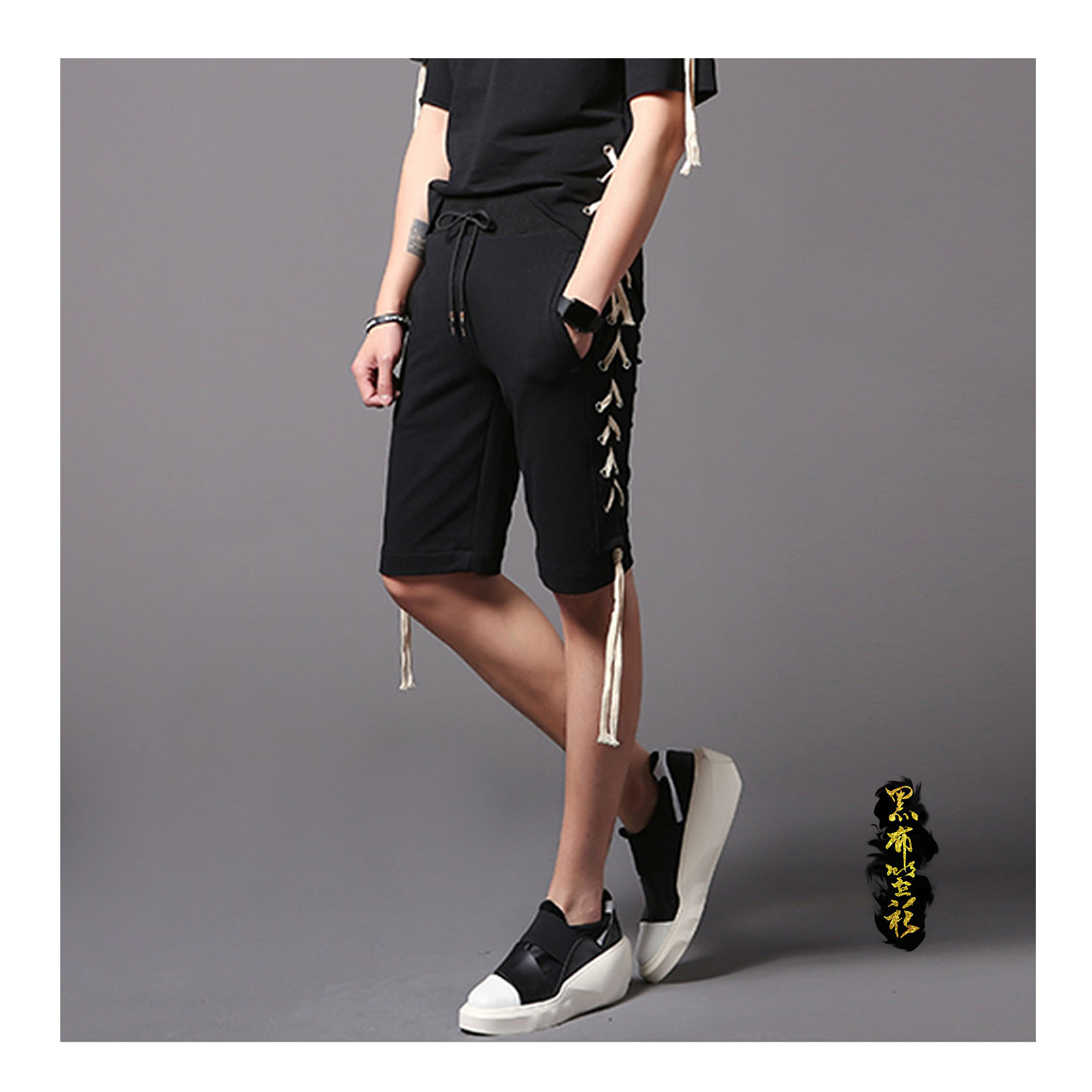 型鬼-金屬氣眼綁帶短褲 (彈性舒適)