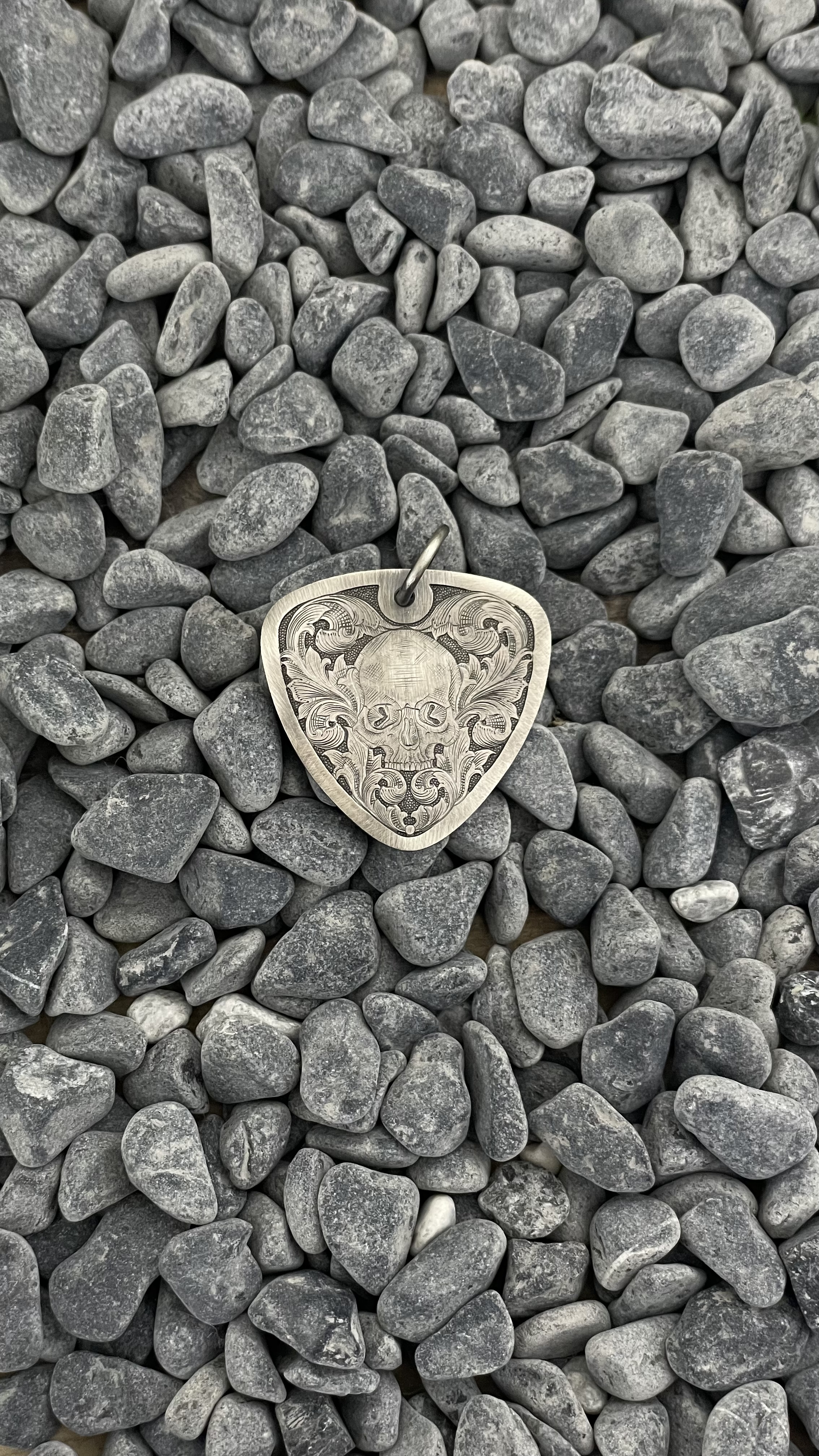 Takeshi Hashimoto Engraving pendant 05