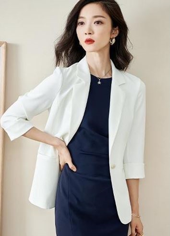 白M【零碼出清不退換】單釦七分袖西裝外套