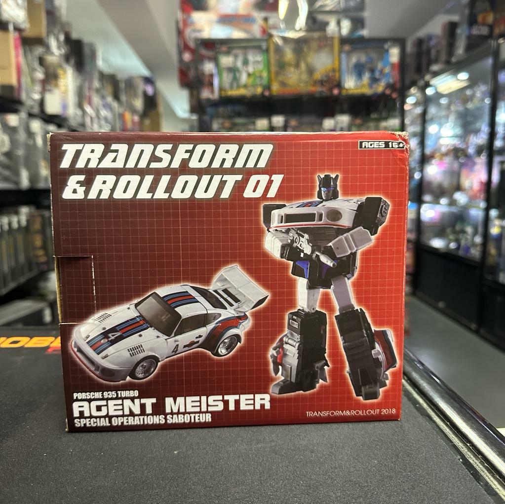 寄賣 變形金剛  TRANSFORM & ROLLOUT 01 TR-01 PORSCHE 935 TURBO