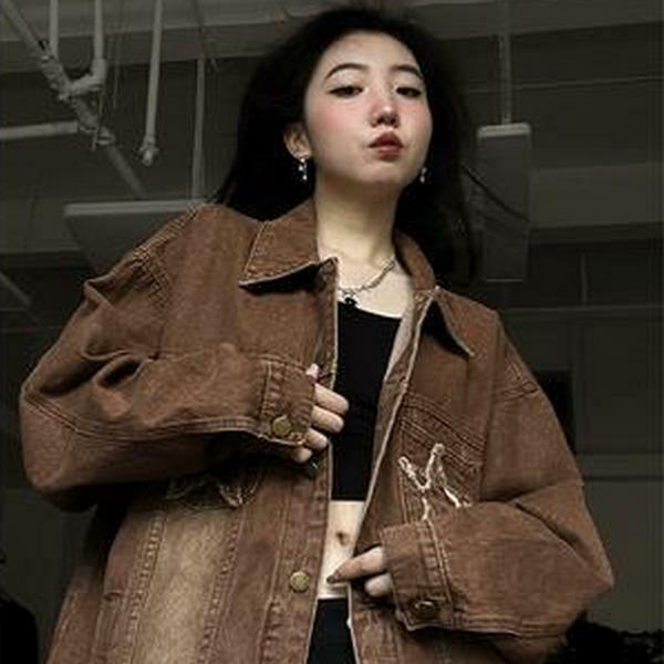 Loose denim jacket