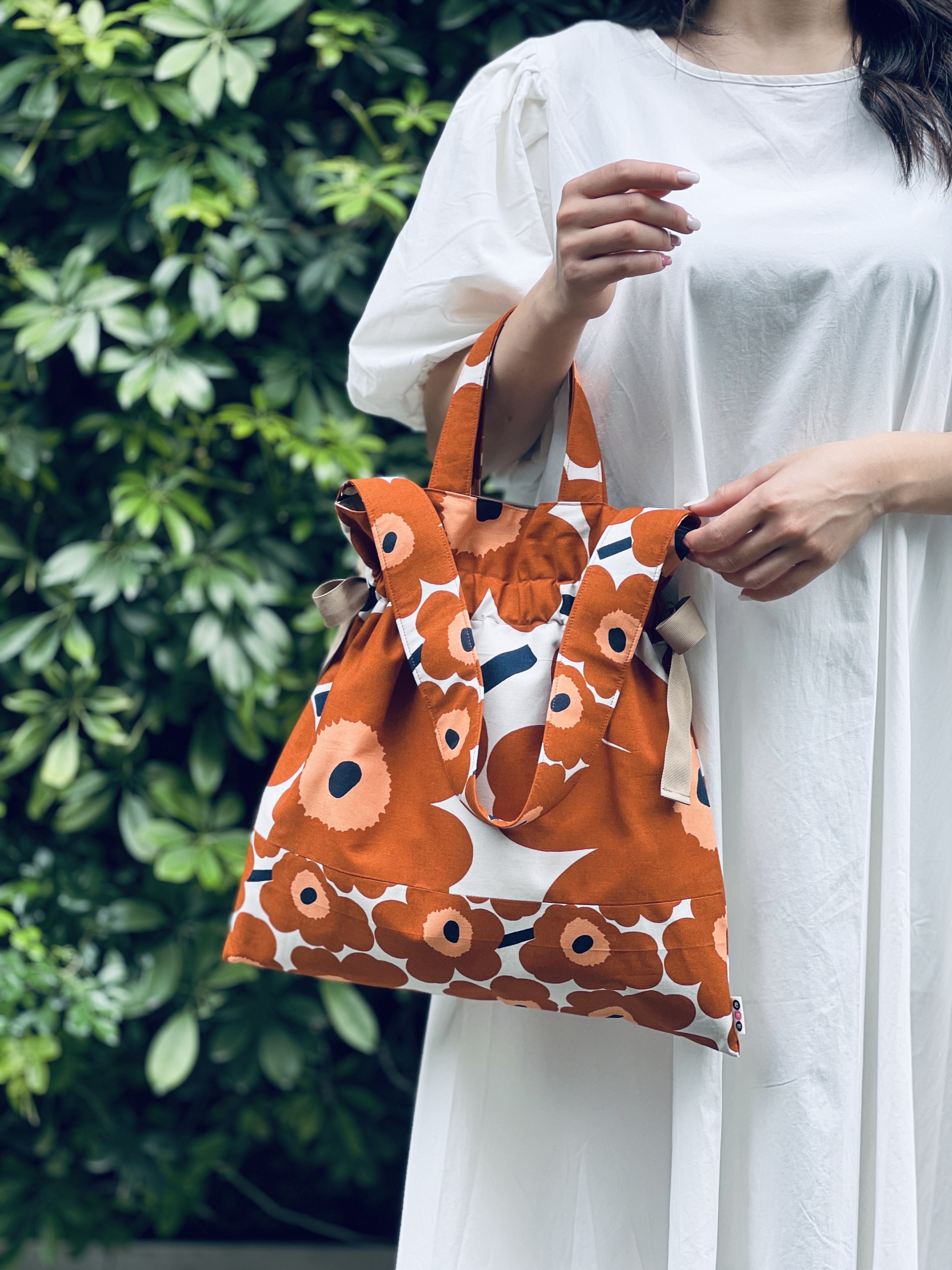 2 way drawstring tote | Marimekko fabric | toffee 中花 x toffee 細花