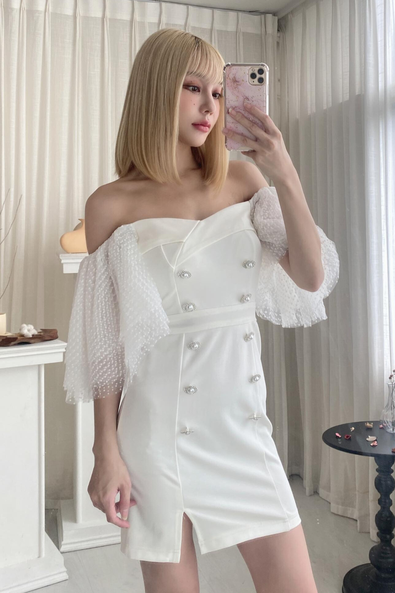 獨家♡可一字領網紗澎袖排釦包臀洋裝（白色S/M）01