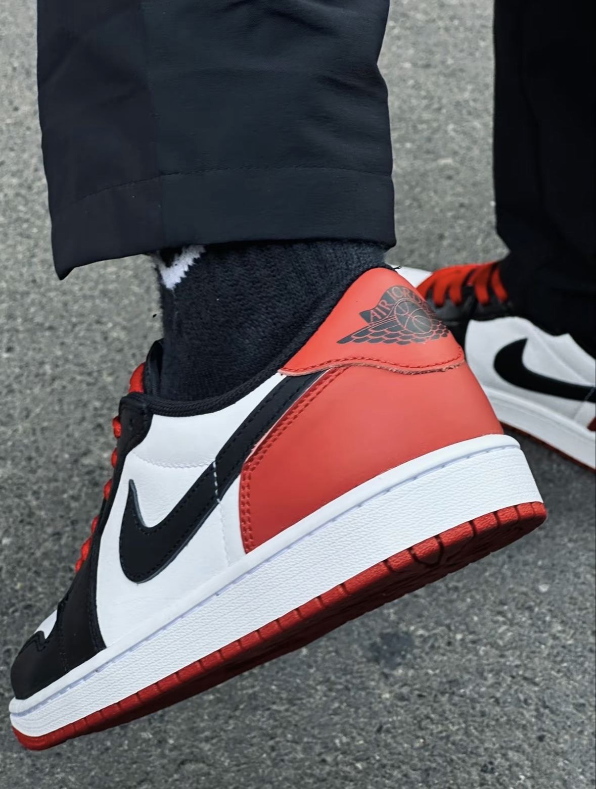 Womens air sale jordan black toe