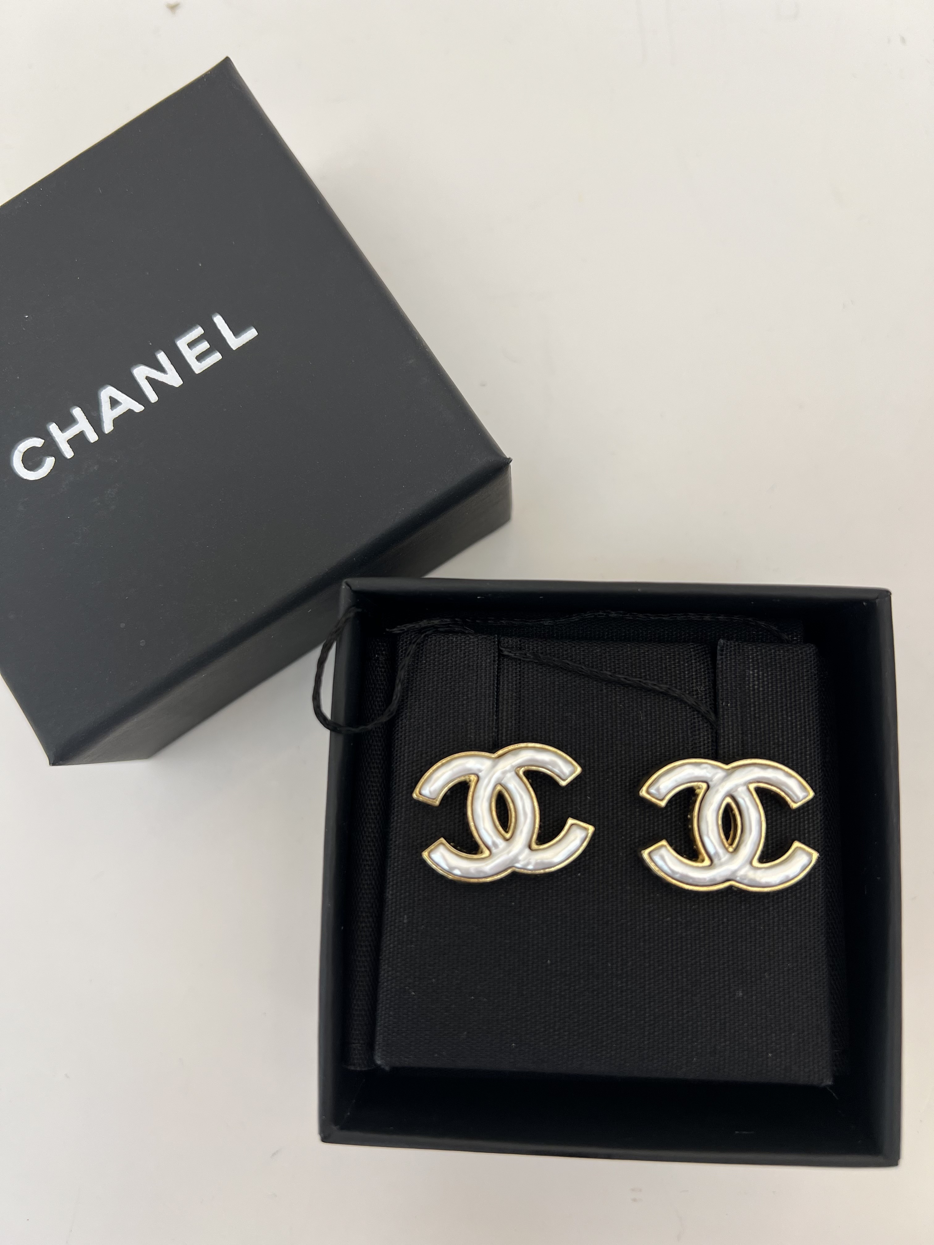 Chanel CC Maple Earrings