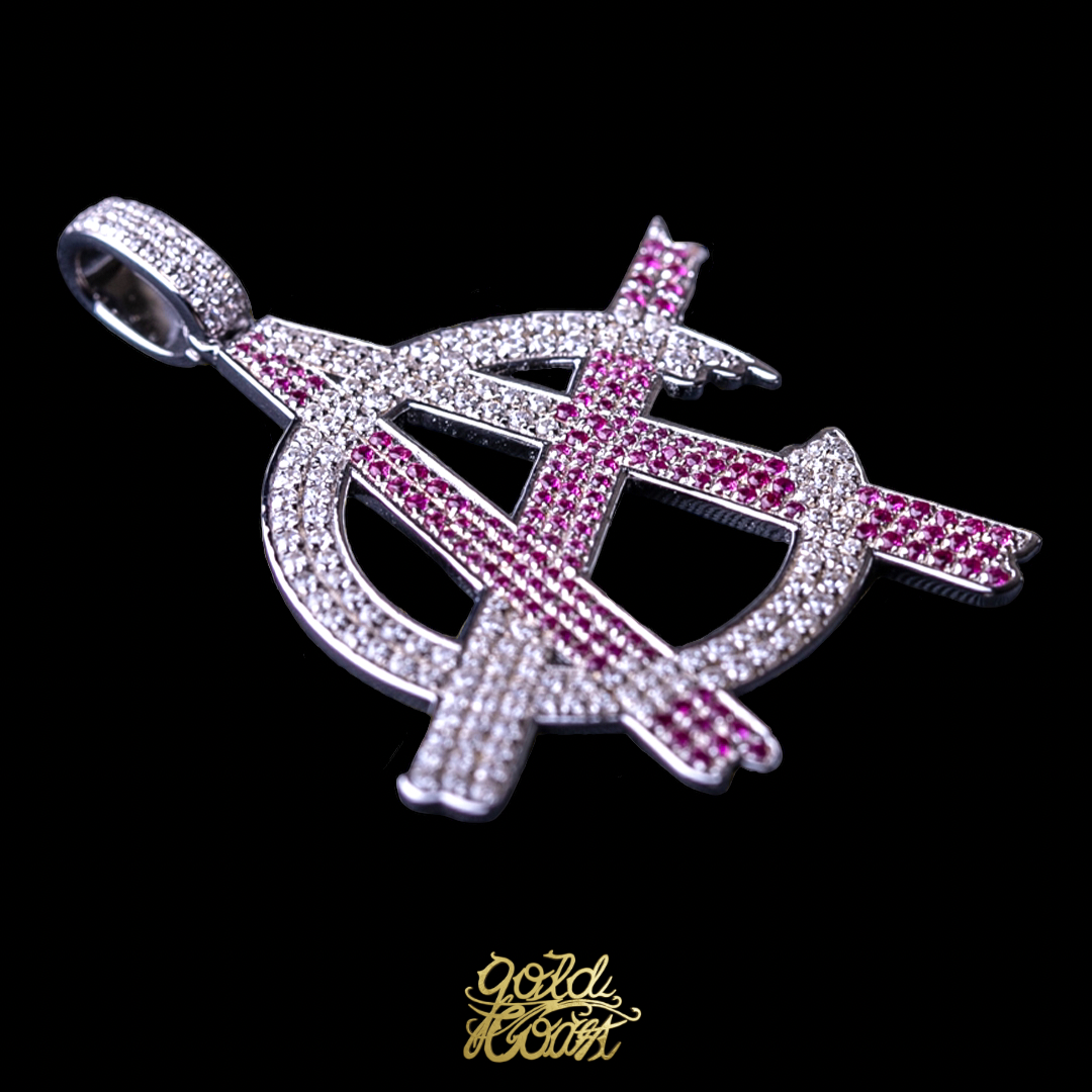 珠寶訂製雙色滿鑲AK象徵墜飾