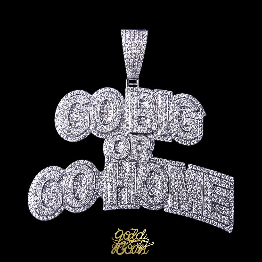 珠寶訂製滿鑲莫桑石GO BIG OR GO HOME墜飾