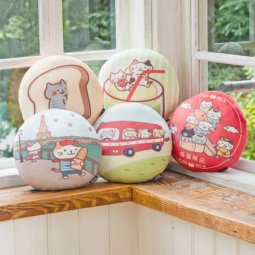 日本Fuku Fuku Nyanko SNS 插圖靠墊