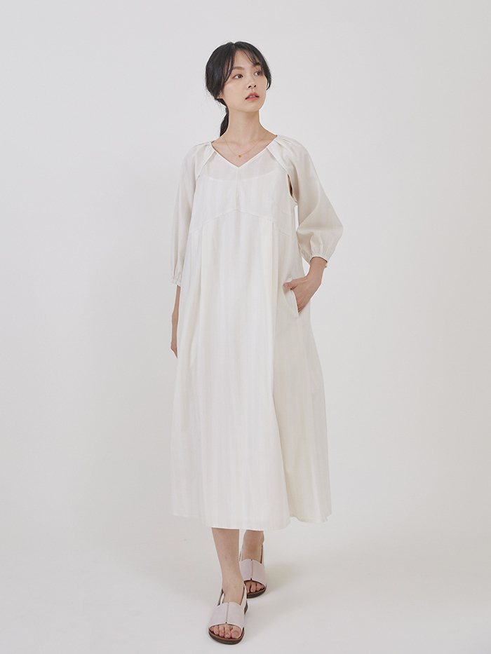 雪印微風洋裝-奶油霜